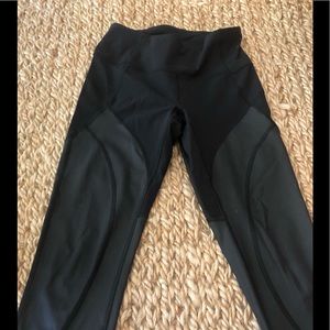 Lululemon black leggings size 6 new
